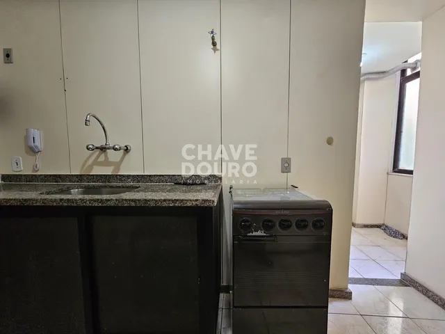 Imagem 3: Apartamento com varanda, 2quartos (sendo 1suíte) +1quarto reversível e vaga, para venda