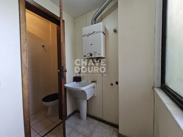 Imagem 7: Apartamento com varanda, 2quartos (sendo 1suíte) +1quarto reversível e vaga, para venda