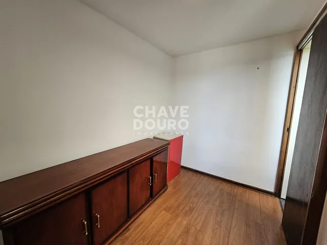 Imagem 5: Apartamento com varanda, 2quartos (sendo 1suíte) +1quarto reversível e vaga, para venda
