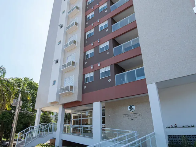 Imagem: O apartamento possui 3 Dormitórios, 1 Suíte, 1 Banheiro,
