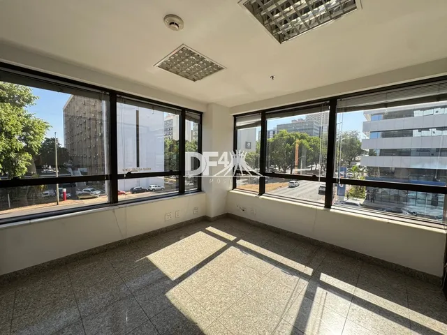 Imagem 4: Ed. Business Point sala com 215,14 m² de área privativa, este conjunto de 6 salas de