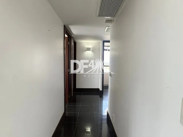 Imagem 11: Edifício Terra Brasilis, na Asa Sul,2 salas amplas, com divisórias para adequar a sua