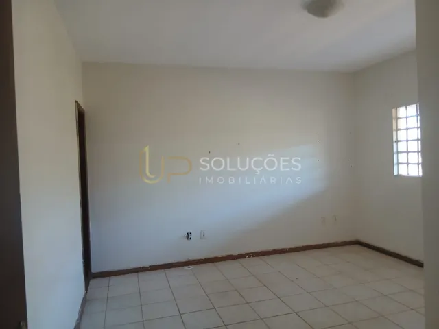 Imagem 6: Casa Padrão, 3 Quartos(1Suíte),3 Vagas, DCE, Laje