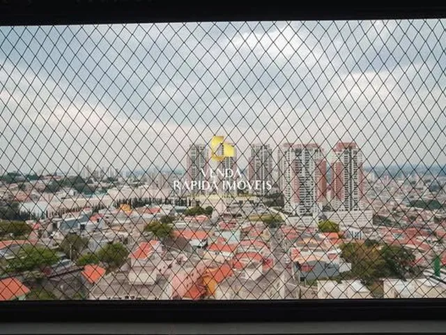 Imagem: O apartamento possui 5 Dormitórios, 1 Suíte, 2 Banheiros,