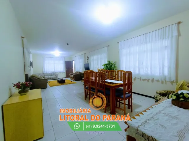 Imagem 1: Casa 4 quartos - Pontal do Sul uma quadra do embarque para Ilha do Mel - (400 mil entrada