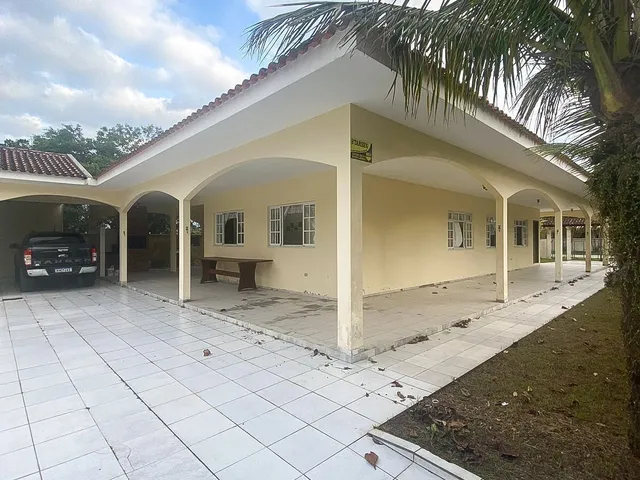 Imagem 3: Casa 4 quartos - Pontal do Sul uma quadra do embarque para Ilha do Mel - (400 mil entrada