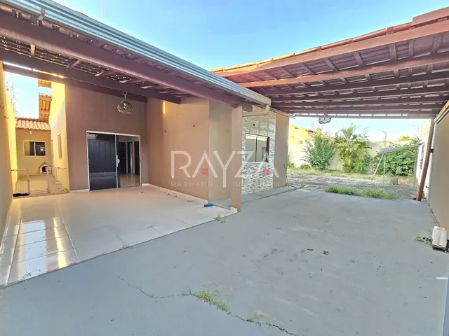 Imagem 2: Casa Espaçosa, Terreno Gigante e Preço de Oportunidade