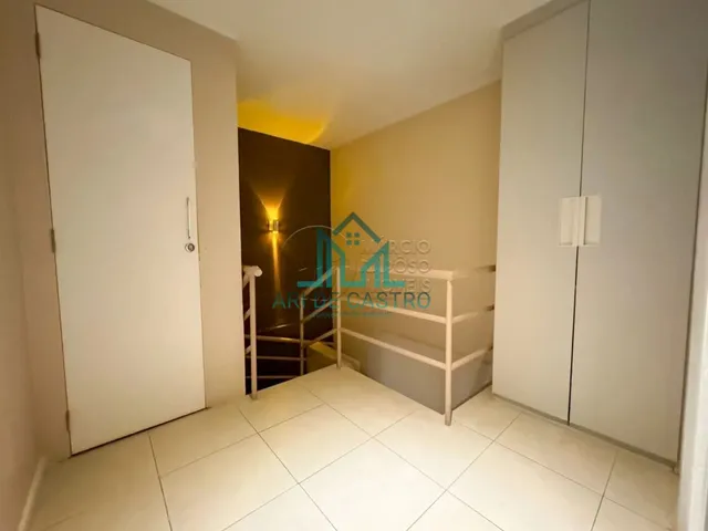 Imagem 14: Apartamento duplex com 2 quartos, Mobiliado e Climatizado com planta única e exclusiva