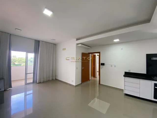 Imagem: O apartamento possui 3 Dormitórios, 1 Suíte, 1 Banheiro,