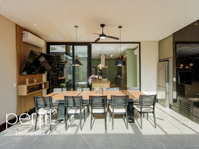 Imagem 4: Casa Porteira Fechada com 3 Suítes e 3 Vagas de Garagem Cobertas em Condomínio Fechado