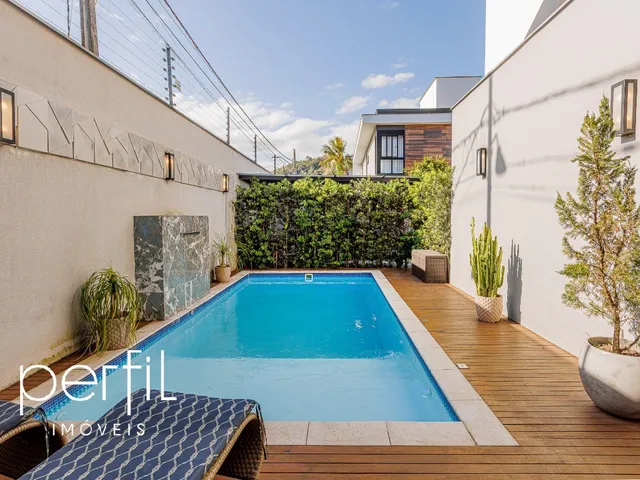 Imagem 10: Casa Porteira Fechada com 3 Suítes e 3 Vagas de Garagem Cobertas em Condomínio Fechado