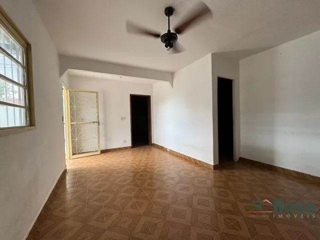 Imagem 4: Casa residencial para locação com ótima localização no Parque Cuiabá!