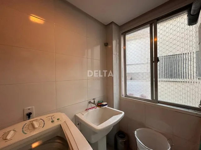 Imagem 7: Cobertura duplex semimobiliada, com 3 quartos, sendo 1 suíte, sacada, amplo terraço e 1