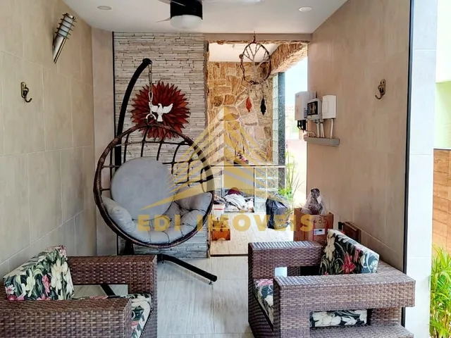 Imagem: Casa à venda 4 quartos, 3 vagas, na rua