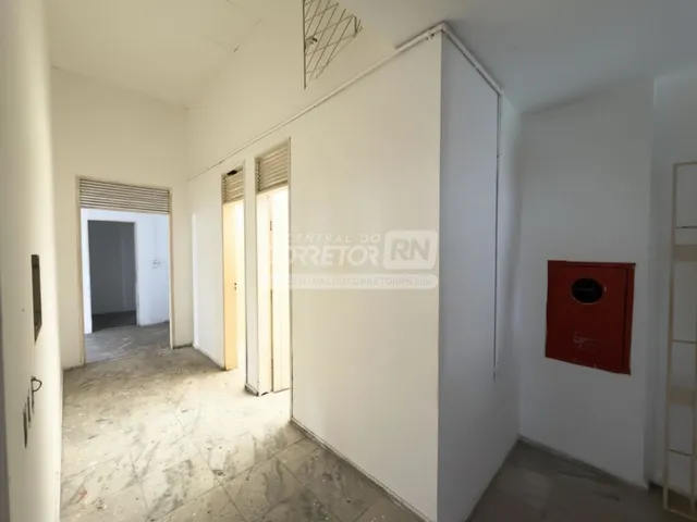 Imagem 3: Júnior Creci 4745 - 84 99922.4172 - Prédio Comercial c/ 1700m² - R$ 23.000 - Alecrim