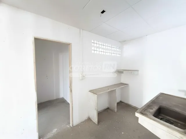 Imagem 2: Júnior Creci 4745 - 84 99922.4172 - Prédio Comercial c/ 1700m² - R$ 23.000 - Alecrim