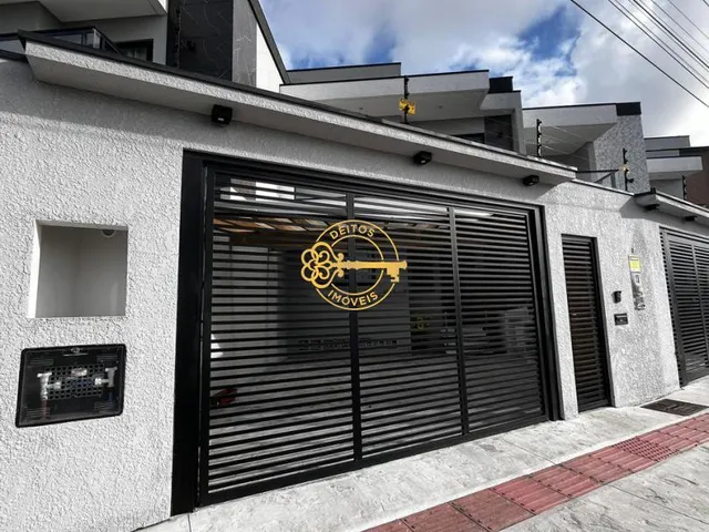 Imagem: Sobrado Semi-Mobiliado À Venda em Itajaí