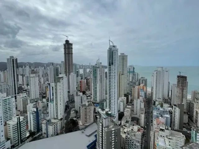 Imagem 7: Cobertura de luxo no Centro de Balneário Camboriú-SC: 3 quartos, 3 suítes, 2 salas, 4