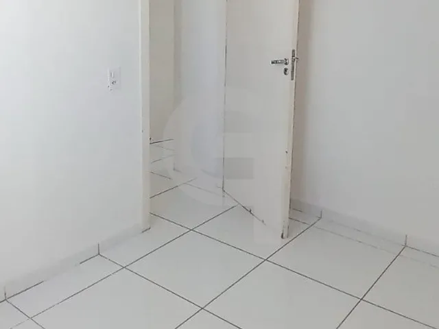 Imagem 9: 2/4, escada, norte/sul, estacionamento e lazer no Vila Portuguesa Resid. - Marechal Rondon