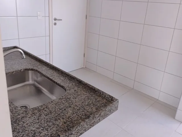 Imagem 12: Apartamento de 3 Quartos com 1 Suíte e 2 Vagas de Garagem no Bairro Boa Vista, Recife-PE