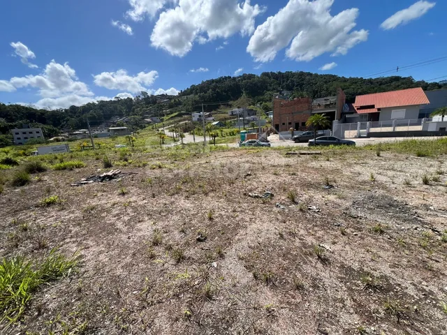 Imagem 8: Terreno de 325M² Plano e em Loteamento