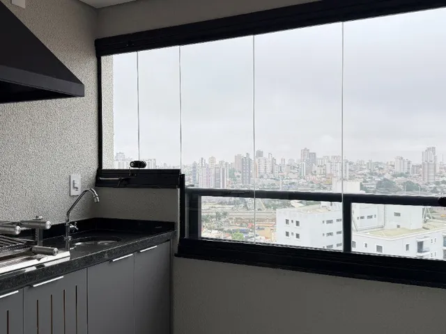 Imagem: O apartamento possui 2 Dormitórios, 1 Suíte, 2 Banheiros,