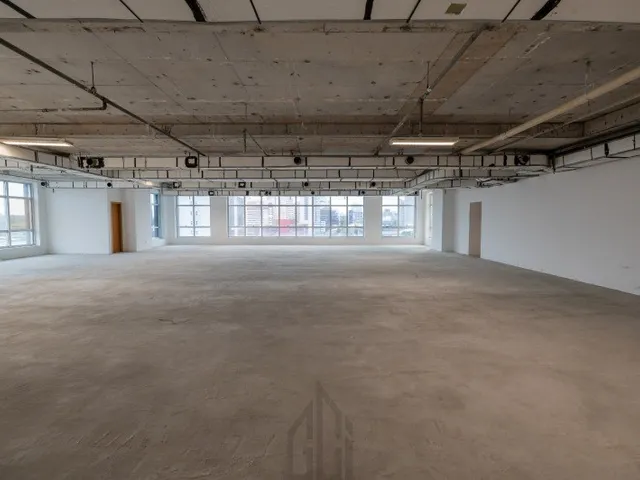 Imagem 16: Salas comercias alto padrão com 90 a 770 m², reformadas e semi, duas vagas, dois