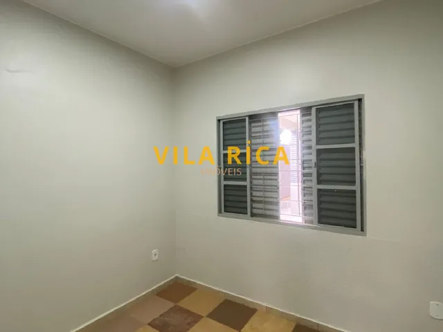 Imagem 11: 4 Dormitórios, 1 Suítes, 4 Banheiro, 2 Vagas na Garagem, 300M² de Área Construída