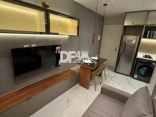 Imagem 2: Studio de 25,47m² foi totalmente reformado com acabamentos de alto padrão, pensado para