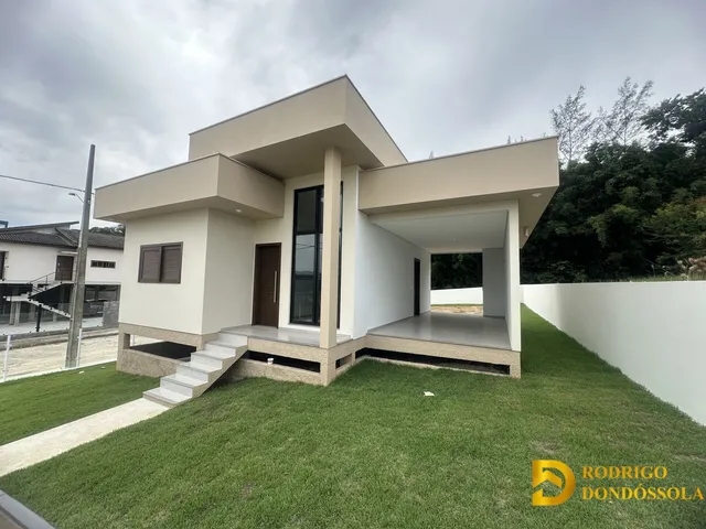 Imagem: A casa possui 1 Dormitório, 1 Suíte, 2 Banheiros, 443m²