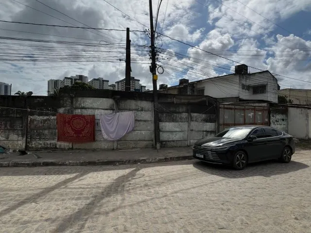 Imagem 4: Imperdível casa à venda na Várzea, Recife-PE: 2 vagas de garagem e 1.200,00 m² de
