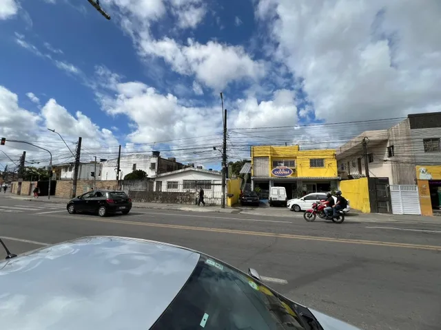 Imagem 3: Imperdível casa à venda na Várzea, Recife-PE: 2 vagas de garagem e 1.200,00 m² de