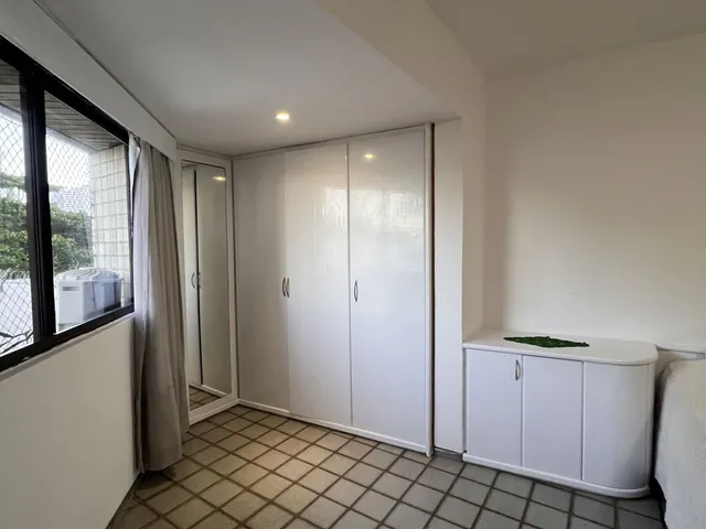 Imagem 10: SIQUEIRA VENDE: Apartamento de 242m² com 4 QUARTOS e 4 suítes beira mar de Piedade