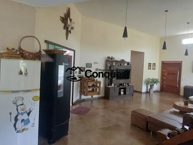 Imagem 9: Vendo Linda e Charmosa Chácara com acabamento de alto padrão, 05 quartos sendo 3