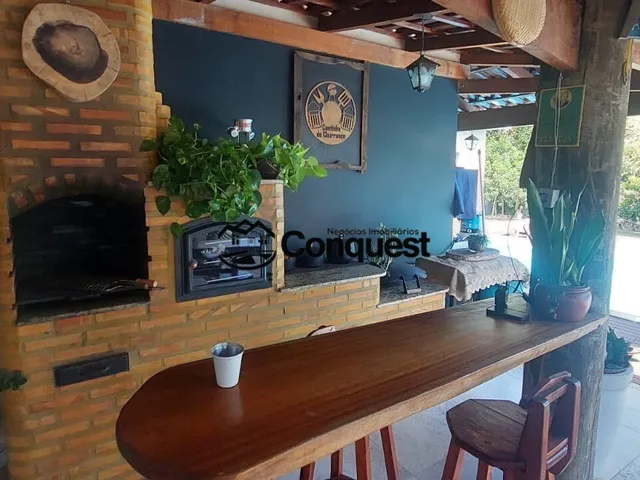 Imagem 4: Vendo Linda e Charmosa Chácara com acabamento de alto padrão, 05 quartos sendo 3