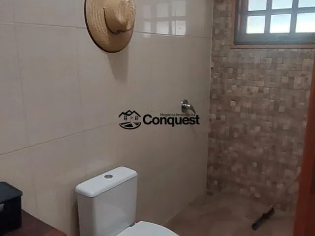 Imagem 11: Vendo Linda e Charmosa Chácara com acabamento de alto padrão, 05 quartos sendo 3