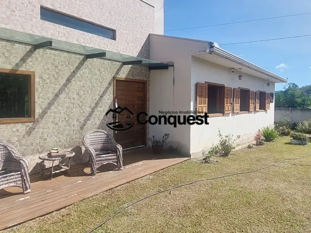 Imagem 6: Vendo Linda e Charmosa Chácara com acabamento de alto padrão, 05 quartos sendo 3