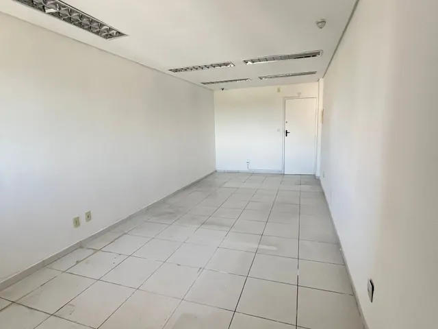 Imagem 3: Sala Comercial de Alto Padrão no Edifício Cervantes em Coelhos, Recife-PE: 1 Banheiro