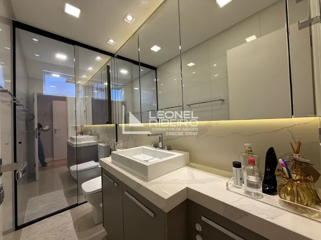 Imagem 16: Apartamento com 3 dormitórios suítes à venda, 128,25 m² no bairro das Capitais em