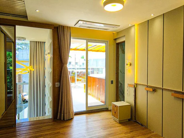 Imagem 16: Triplex À Venda em Cotia, Granja Viana, com 3 Quartos, 178,69M²