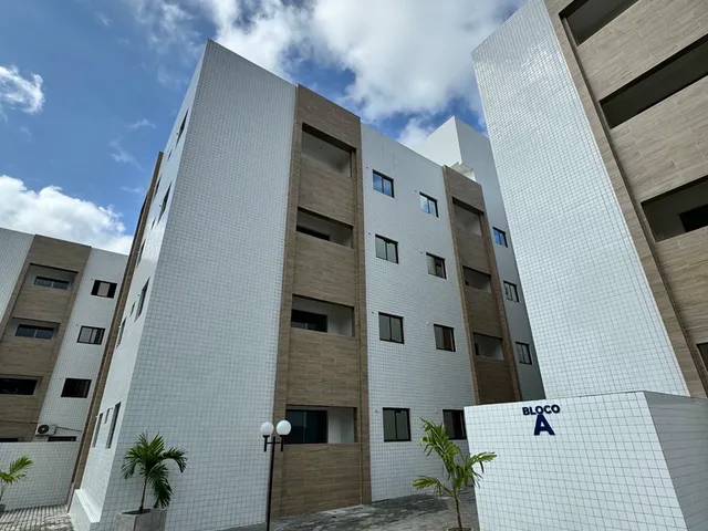 Imagem: O apartamento possui 2 Dormitórios, 1 Banheiro, 1 Vaga na