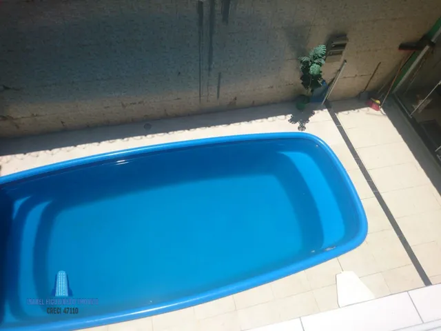 Imagem: A casa possui 4 Dormitórios, 2 Suítes, 3 Banheiros, 2