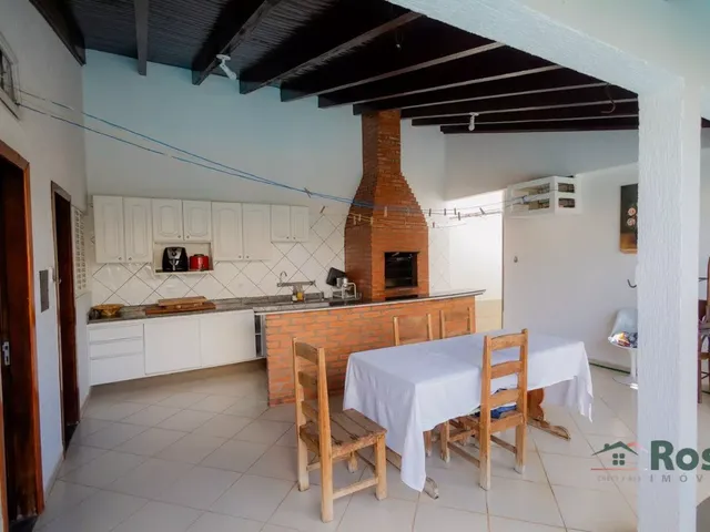 Imagem 2: Casa Espaçosa Tanto para Comercial e Residencail