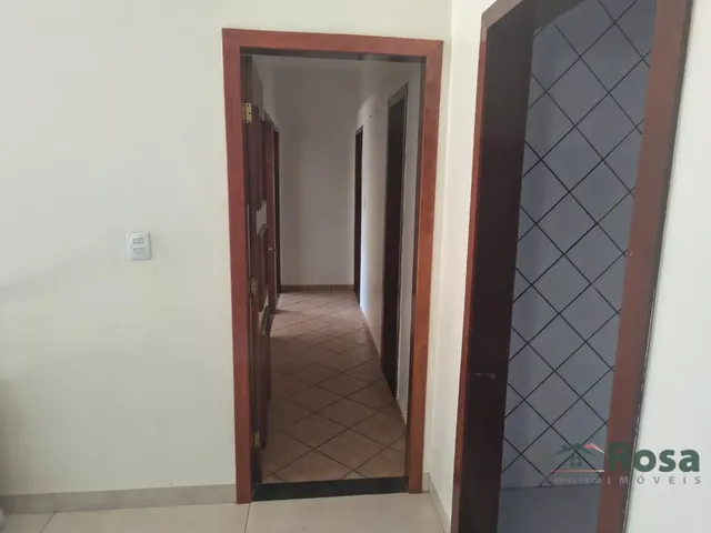 Imagem 15: Casa Espaçosa Tanto para Comercial e Residencail