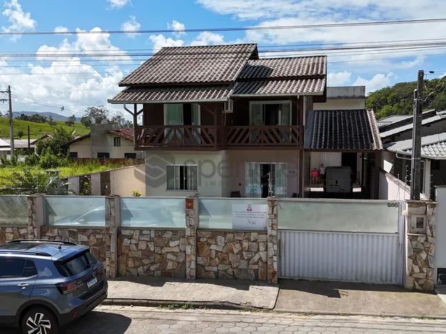 Imagem: Casa com galpão, Ilhota