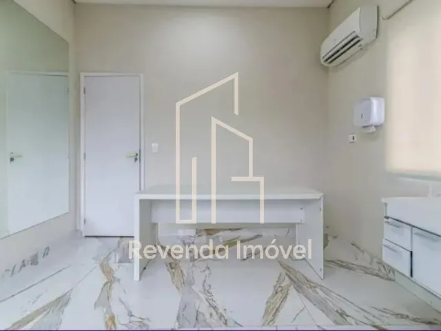 Imagem: Loja / Salão / Ponto Comercial com 7 Salas