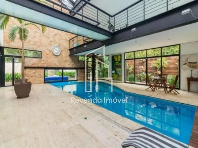 Imagem: Casa de Luxo À Venda em São Paulo 5 Quartos