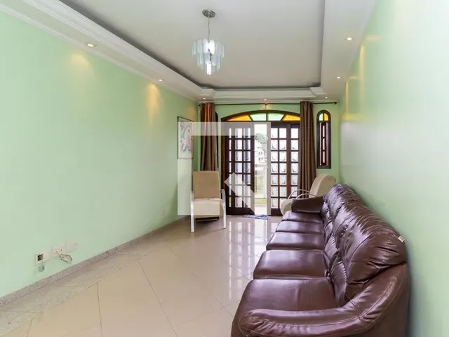Imagem: A casa possui 3 Dormitórios, 1 Suíte, 5 Banheiros, 7