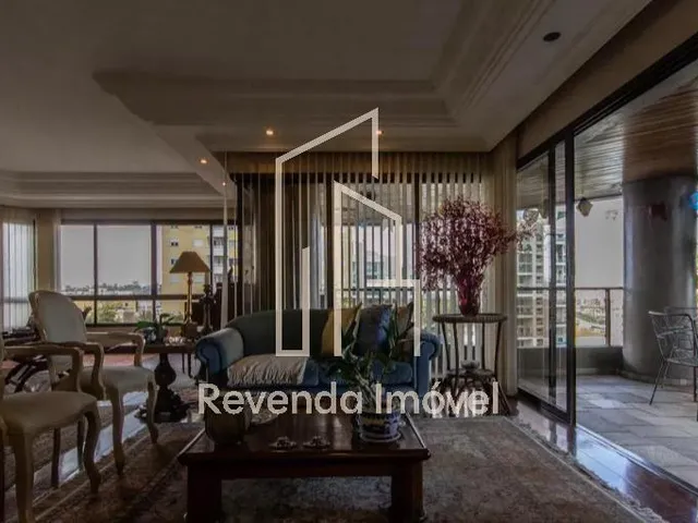 Imagem: O apartamento possui 4 Dormitórios, 4 Suítes, 5