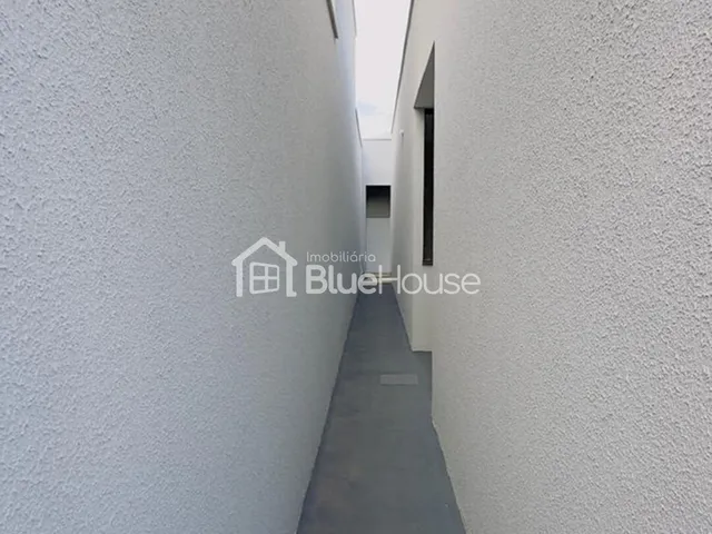 Imagem 2: Casa de 3 Quartos sendo 1 suíte em acabamento Premium no Parque das Flores